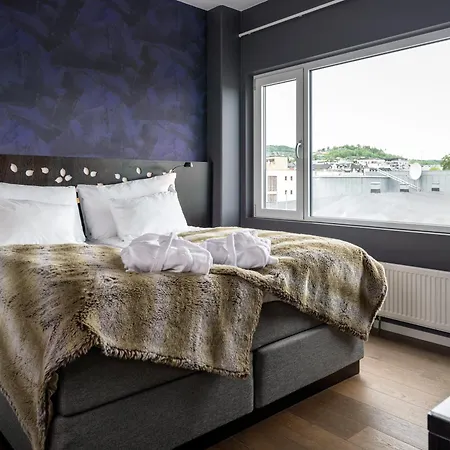 斯坦德古尔冈品质酒店 4*